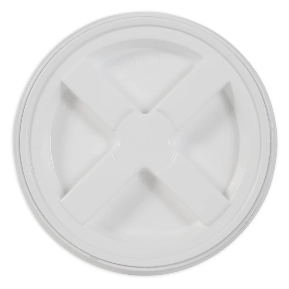 The Gamma2 Vittles Vault Replacement 5.0 Lid is a white, round plastic lid with a raised X-shaped design, viewed from above; ideal for replacing select Gamma2 models.